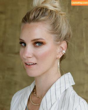 Heather Morris photo #0065