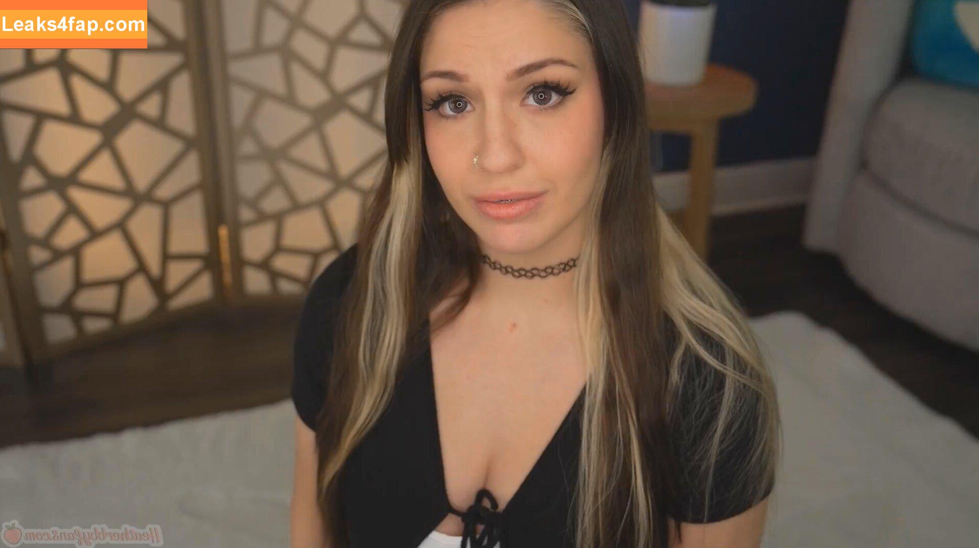 Heatherbby / missheatherbby / sakura_koneko_ leaked photo photo #0512