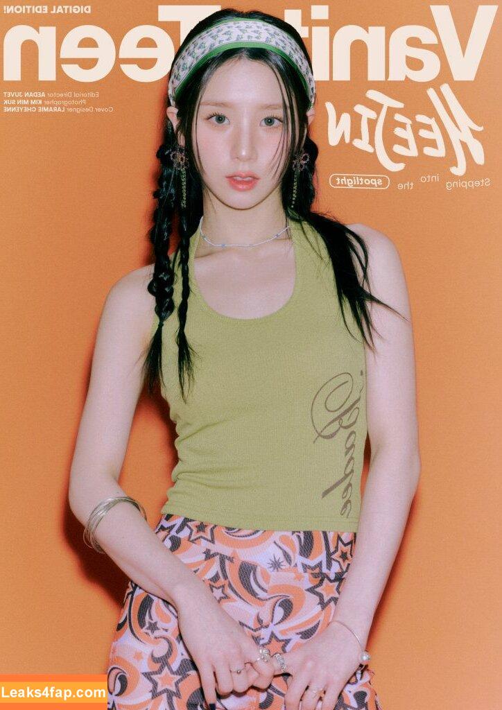 HeeJin / heejin_theworld leaked photo photo #0020