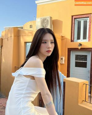 HeeJin фото #0059