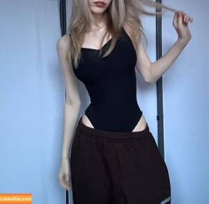 hefxtom photo #0158