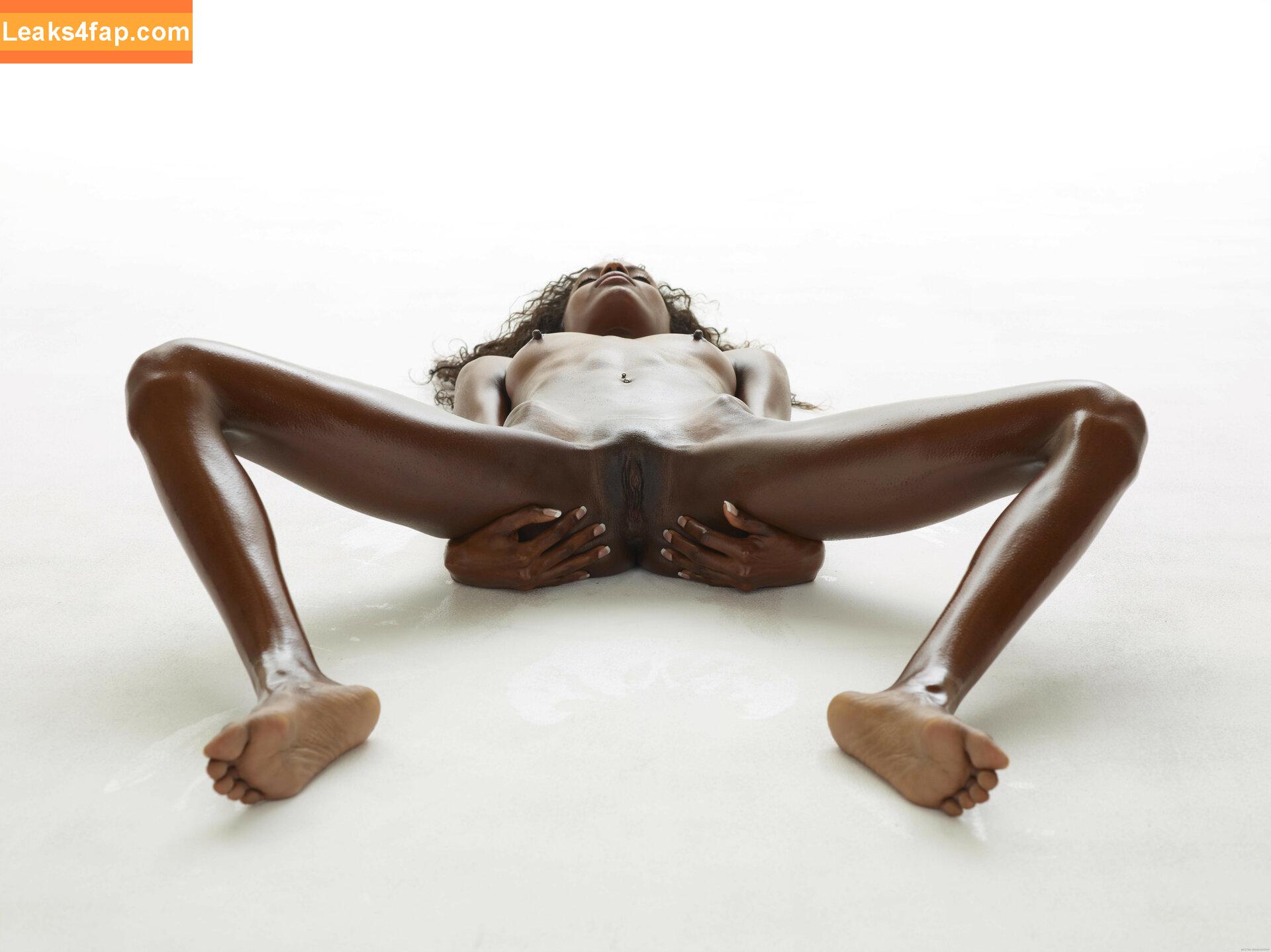 Hegre / hegreworld / theemilybloom leaked photo photo #3105