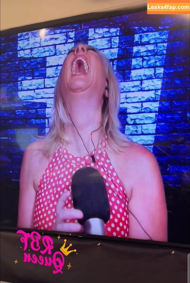 Heidi Hamilton / Heidihamiltonhost leaked photo photo #0007