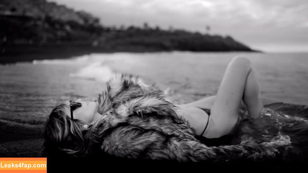 Heidi Klum / heidiklum / https: leaked photo photo #1059