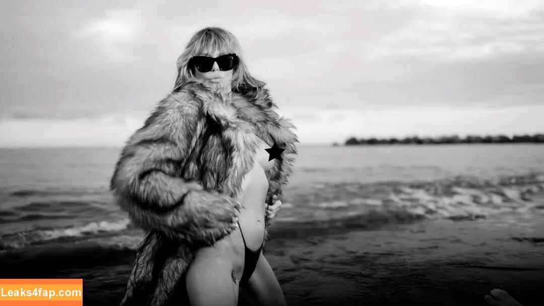 Heidi Klum / heidiklum / https: leaked photo photo #1064