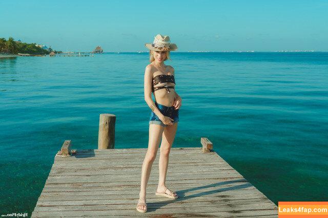 Heidy Pino / Blowjob / Heidymodel Fake Handjob / heidy_pino leaked photo photo #0337