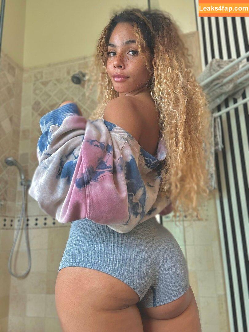 Helayna Marie / princess marie / princesshelayna leaked photo photo #0308