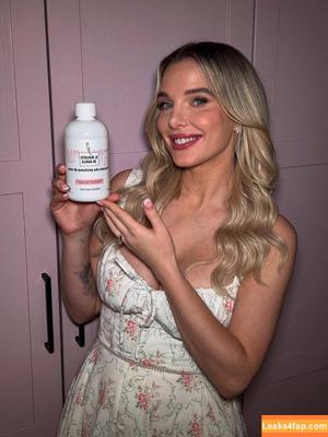 Helen Flanagan photo #1353