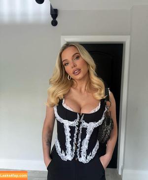 Helen Flanagan photo #1400