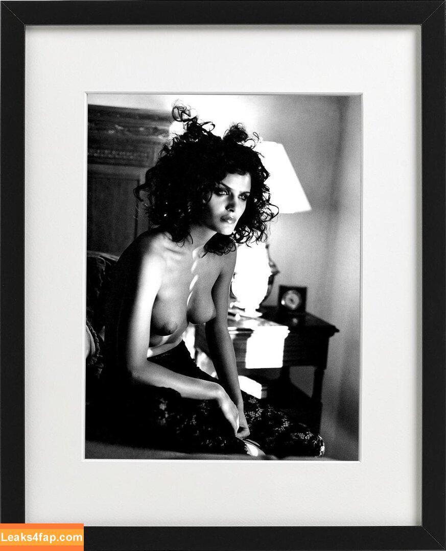 Helena Christensen / helenachristensen слитое фото фото #0072