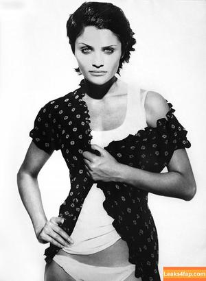 Helena Christensen photo #0021