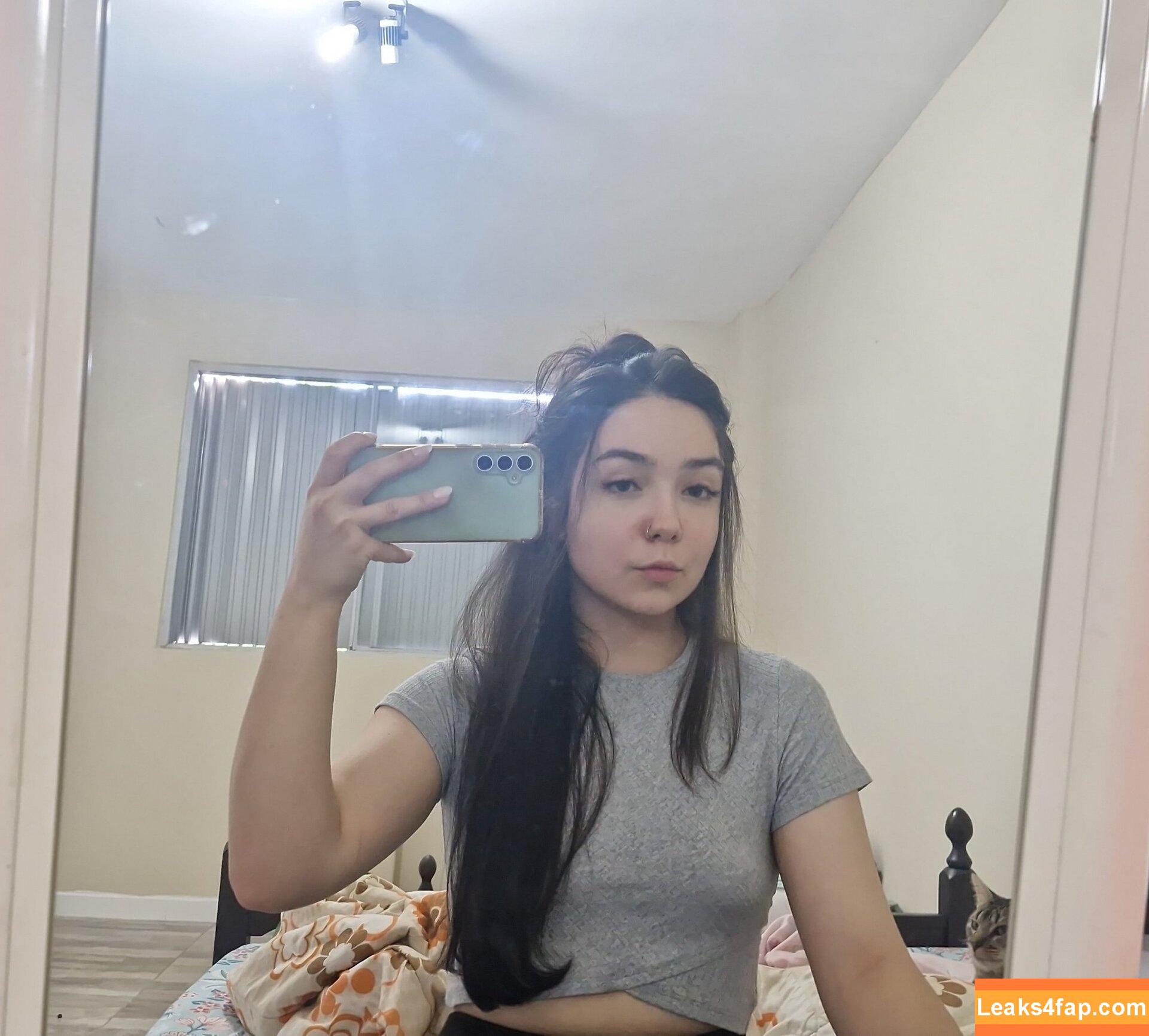 Helena Leao / Helena_leaog leaked photo photo #0009