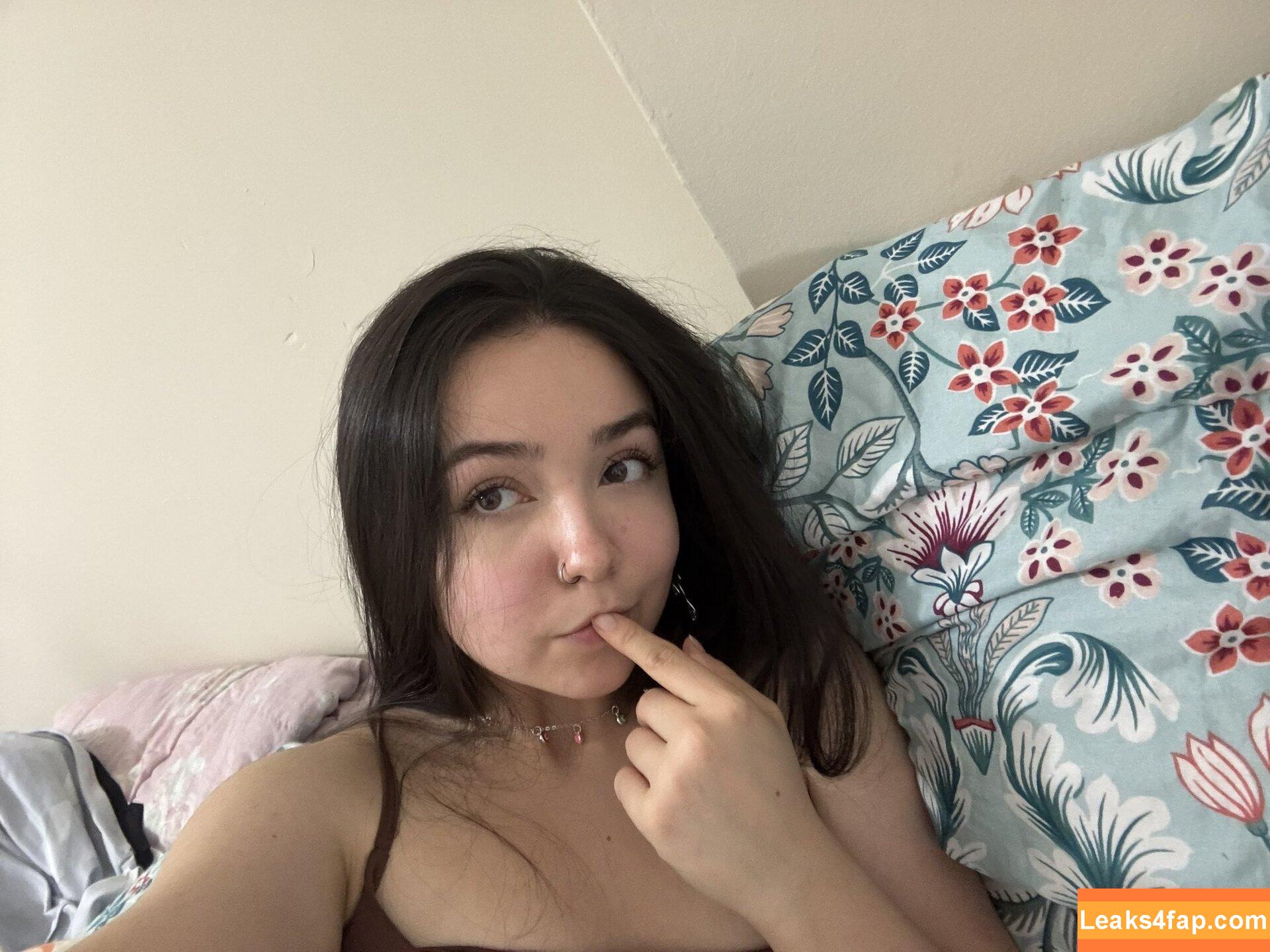 Helena Leao / Helena_leaog leaked photo photo #0024