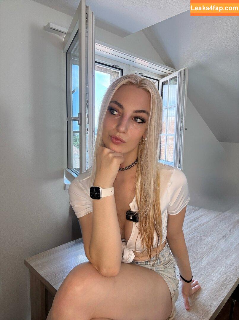 Helenakingsoul /  leaked photo photo #0005
