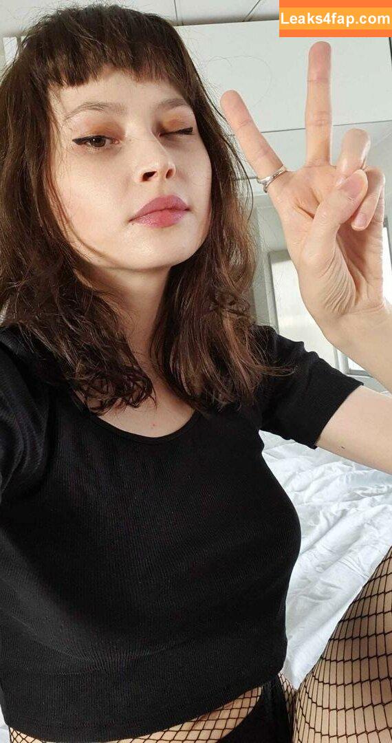 helene-enmarchenoire / enmarchenoire leaked photo photo #0010