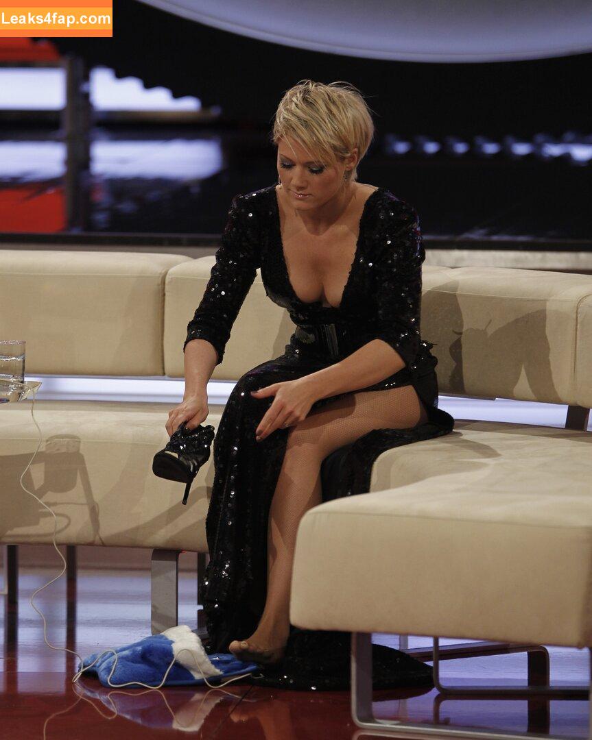 Helene Fischer / helenefischer leaked photo photo #0023