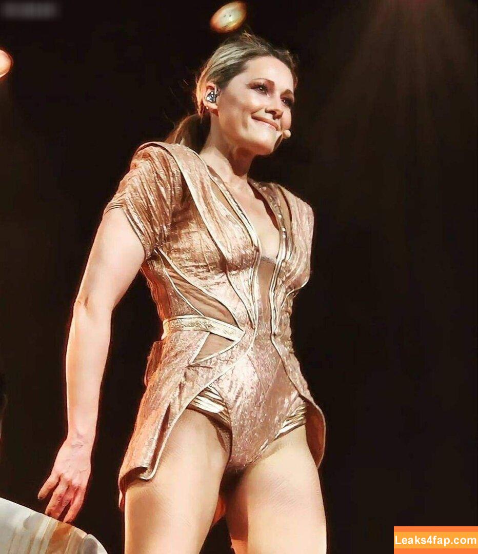 Helene Fischer / helenefischer leaked photo photo #0039
