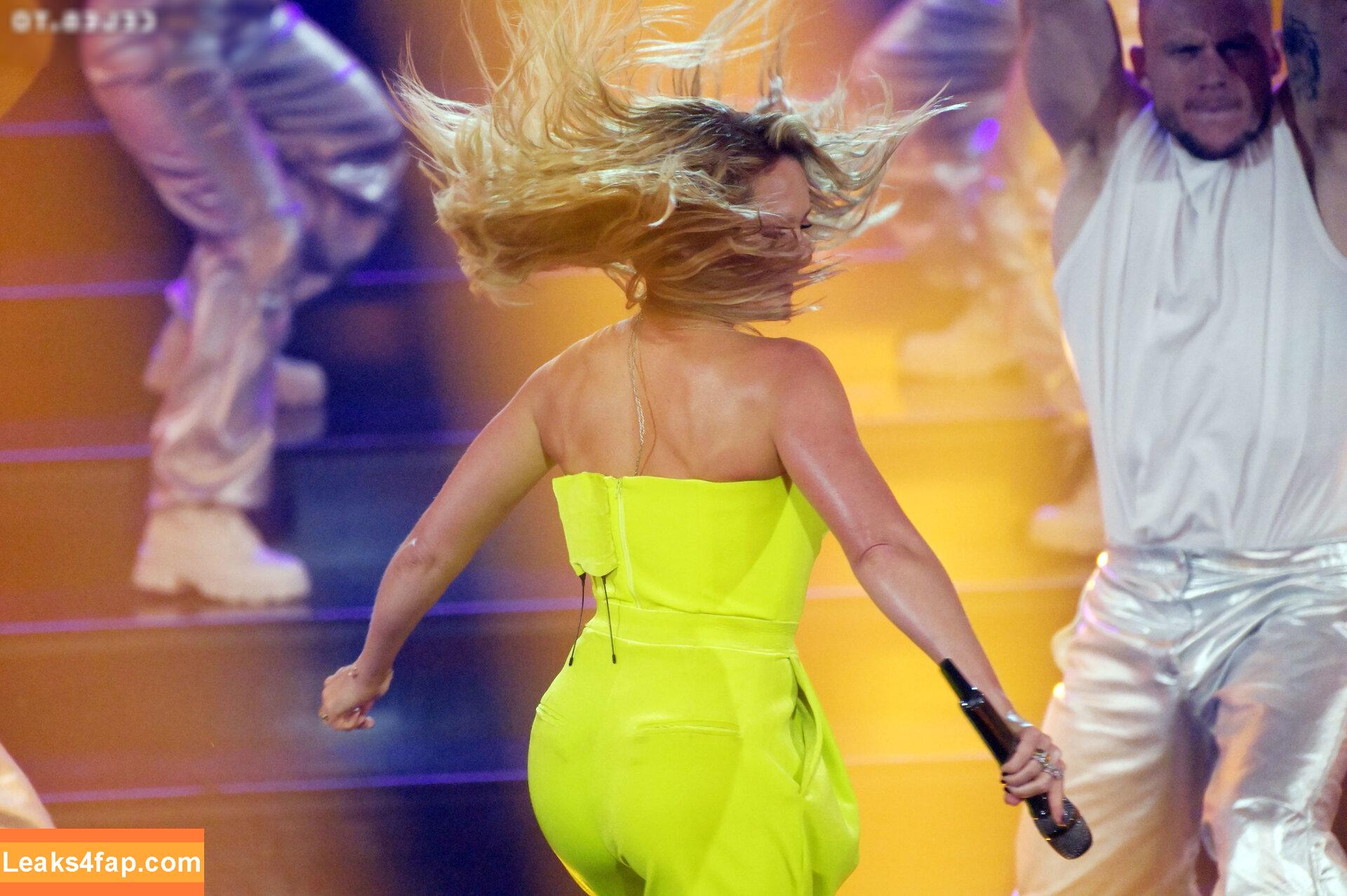 Helene Fischer / helenefischer leaked photo photo #0109