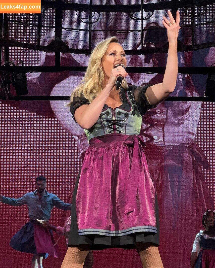 Helene Fischer / helenefischer leaked photo photo #0157