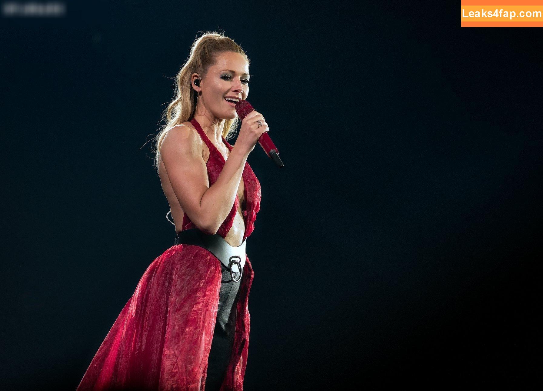 Helene Fischer / helenefischer leaked photo photo #0175