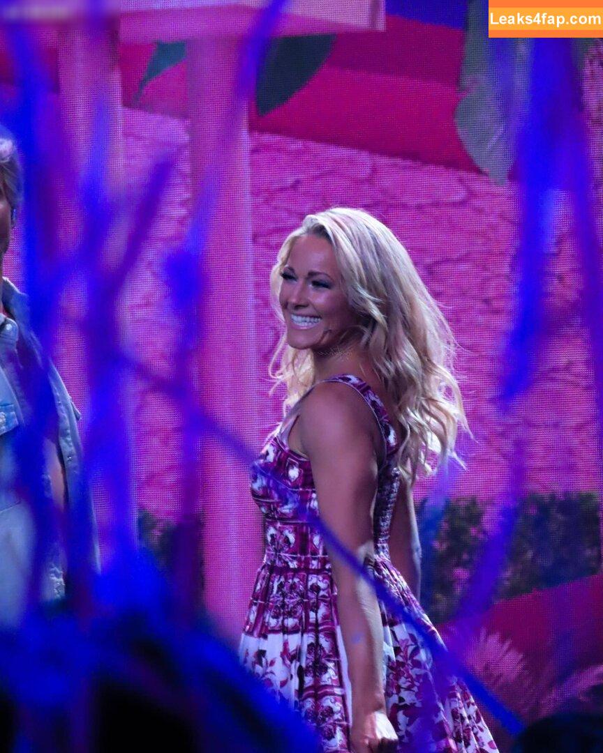 Helene Fischer / helenefischer leaked photo photo #0260