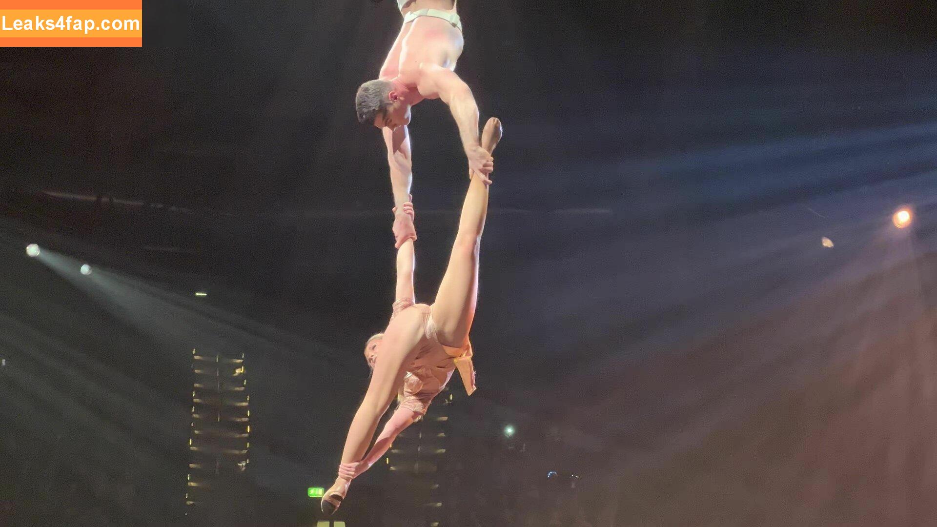 Helene Fischer / helenefischer leaked photo photo #0325