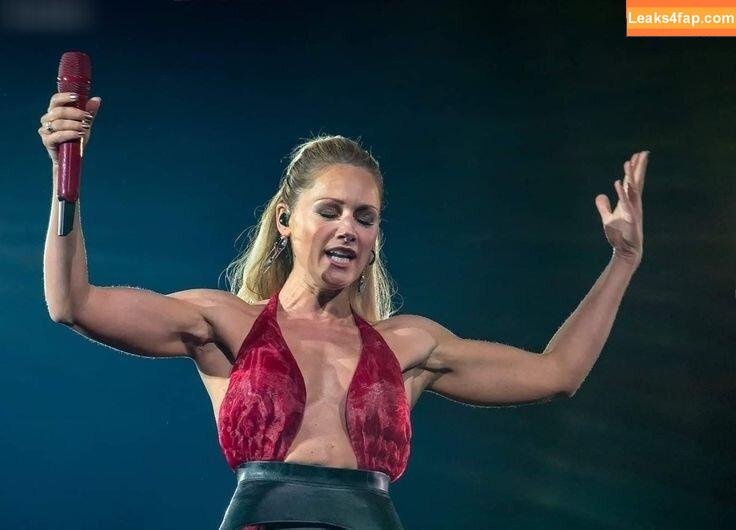 Helene Fischer / helenefischer leaked photo photo #0374