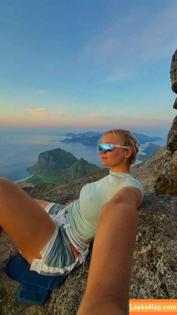heleneelises / Helene Elise Strom / helenees leaked photo photo #0044