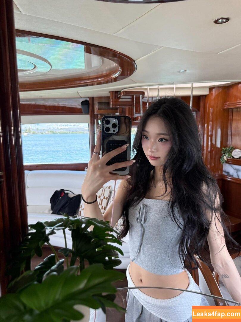 Hena Yang / hena.yng leaked photo photo #0104