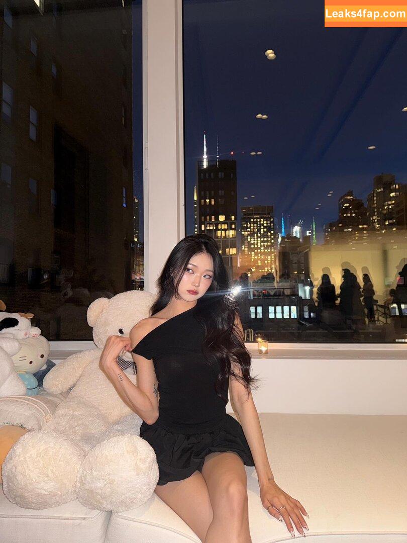 Hena Yang / hena.yng leaked photo photo #0109