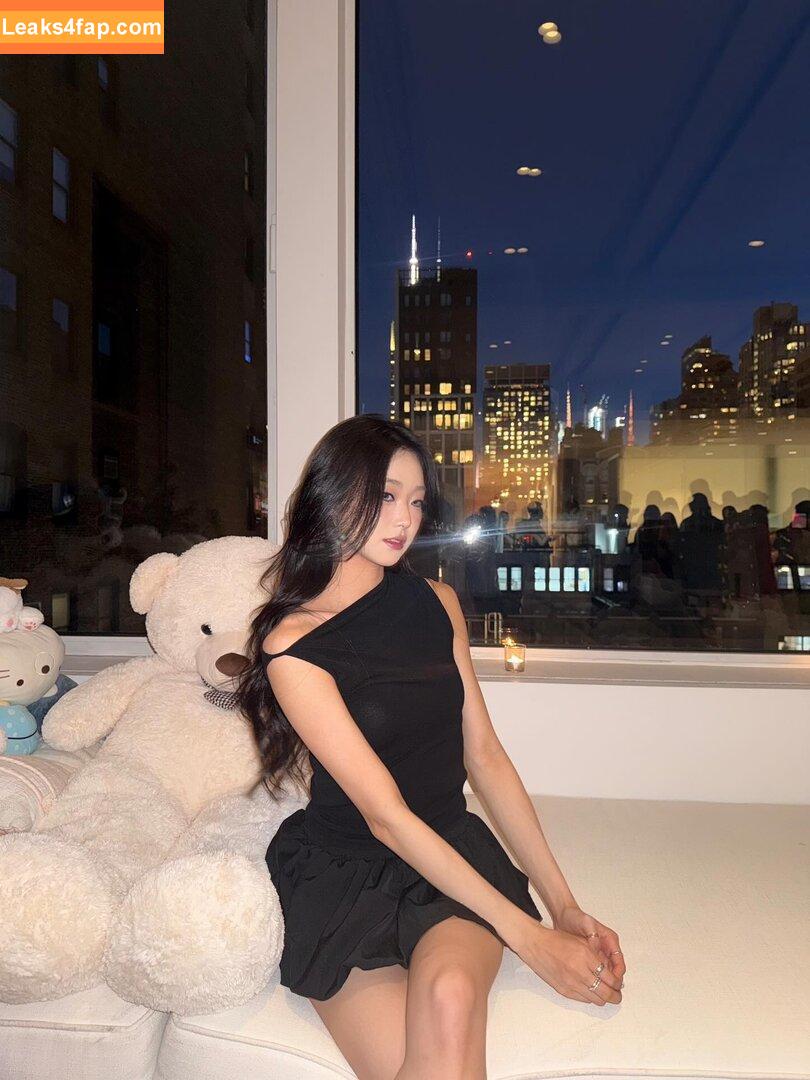 Hena Yang / hena.yng leaked photo photo #0117