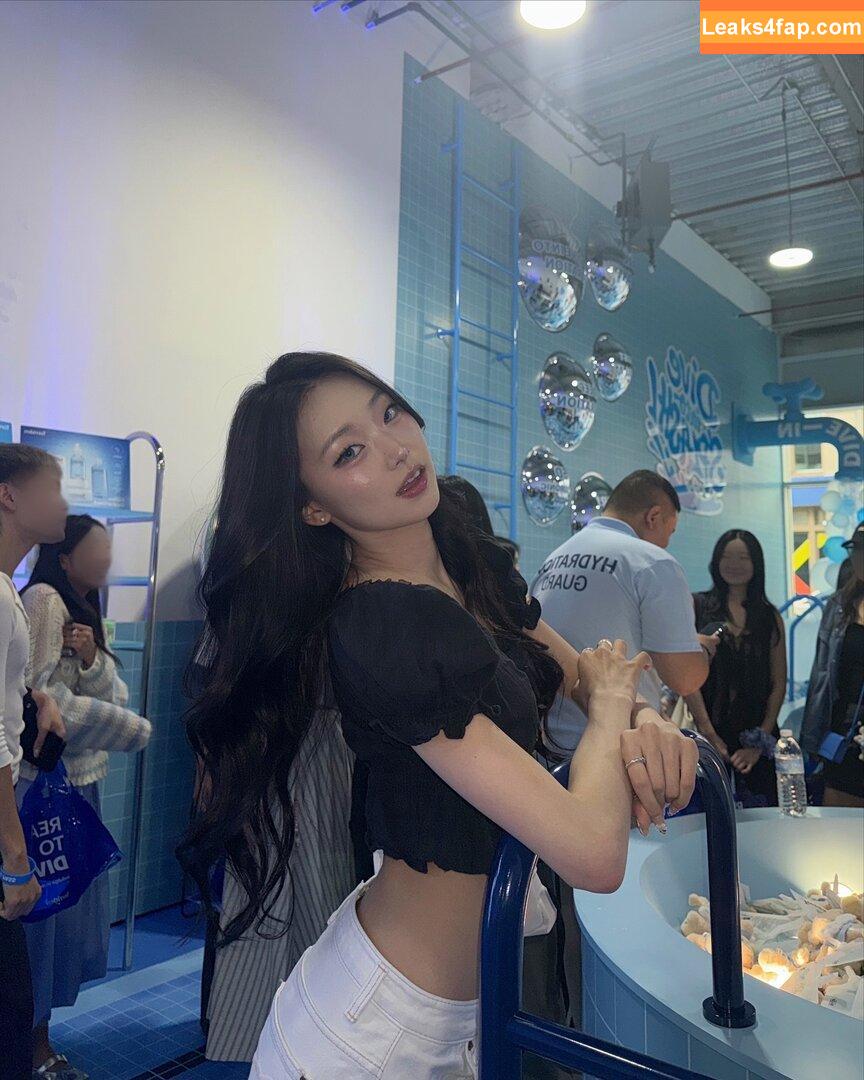 Hena Yang / hena.yng leaked photo photo #0123
