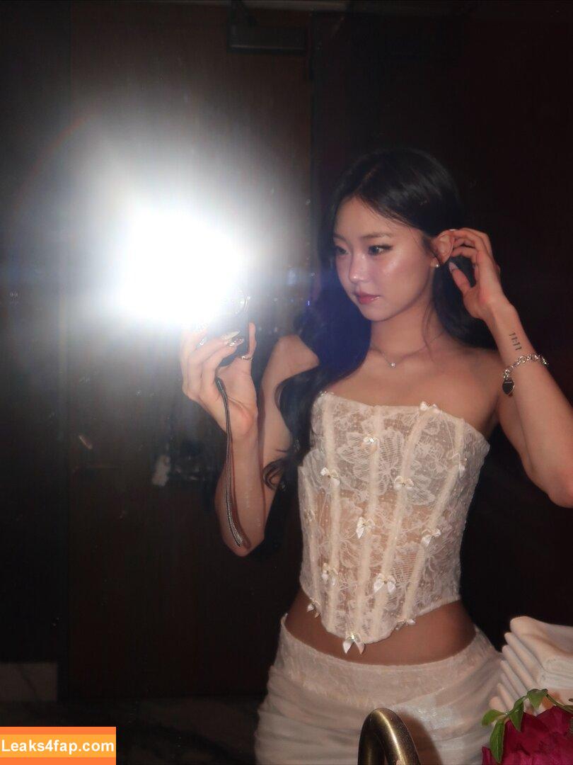 Hena Yang / hena.yng leaked photo photo #0139