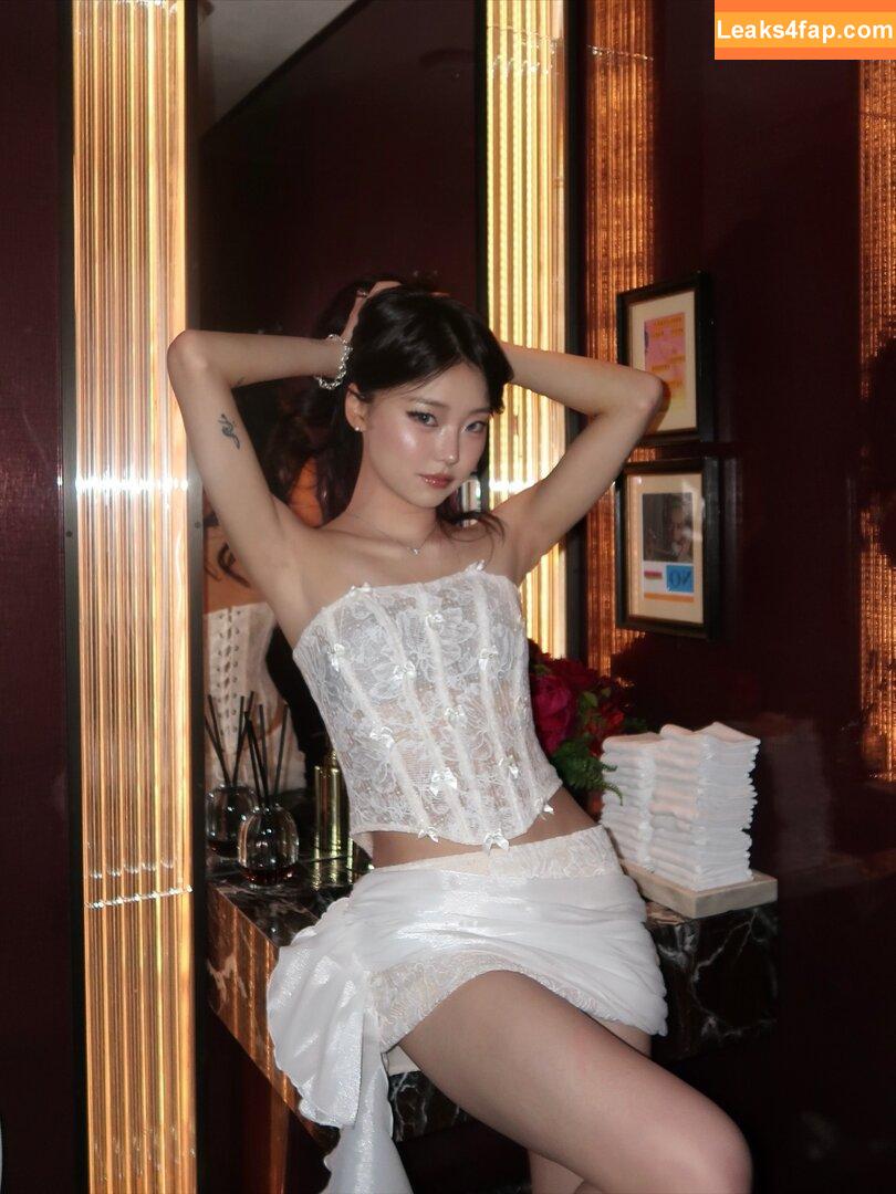 Hena Yang / hena.yng leaked photo photo #0144