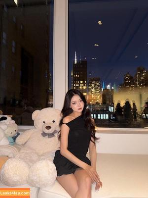 Hena Yang photo #0113