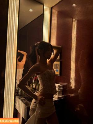 Hena Yang photo #0140