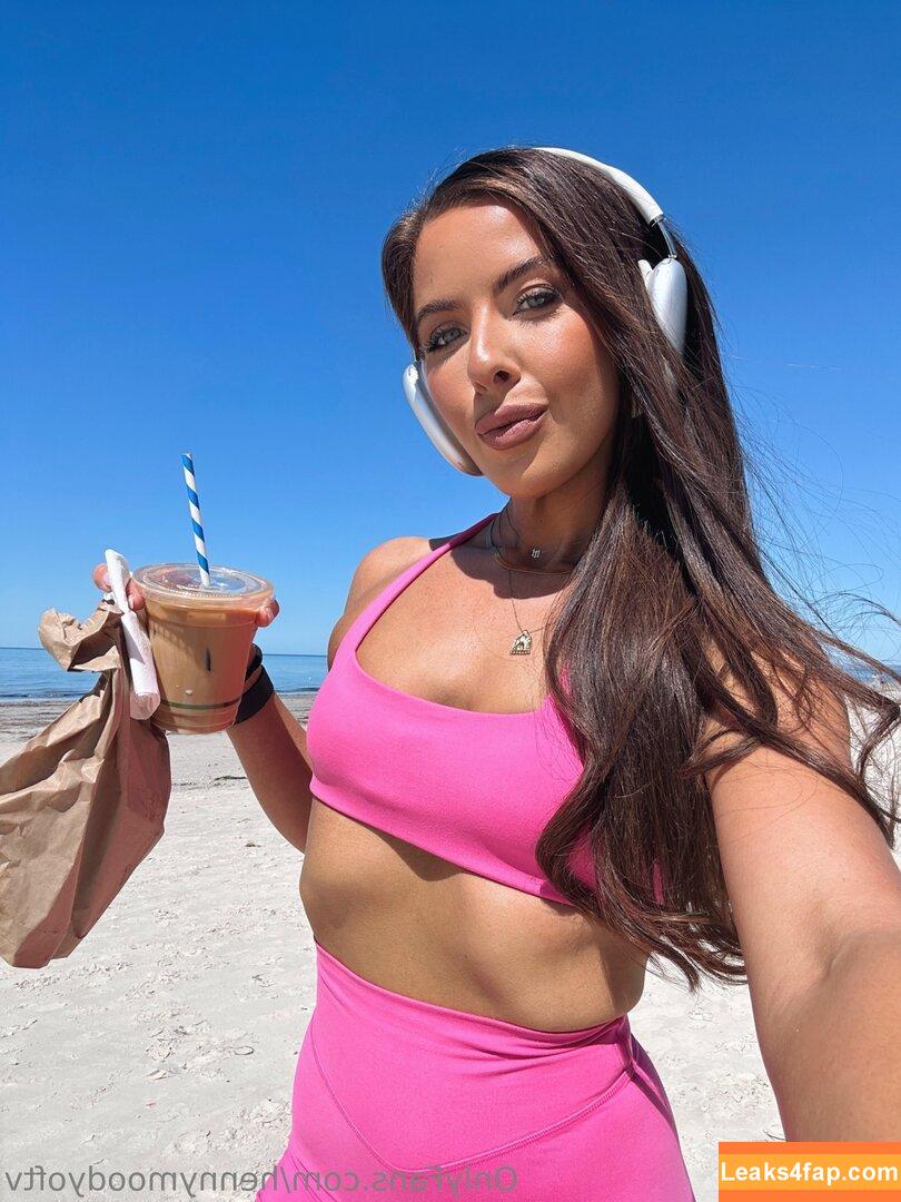 hennymoodyoftv / henny_moody leaked photo photo #0008