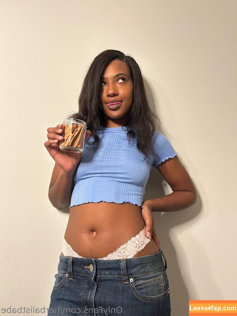 herbalistbabe /  leaked photo photo #0013