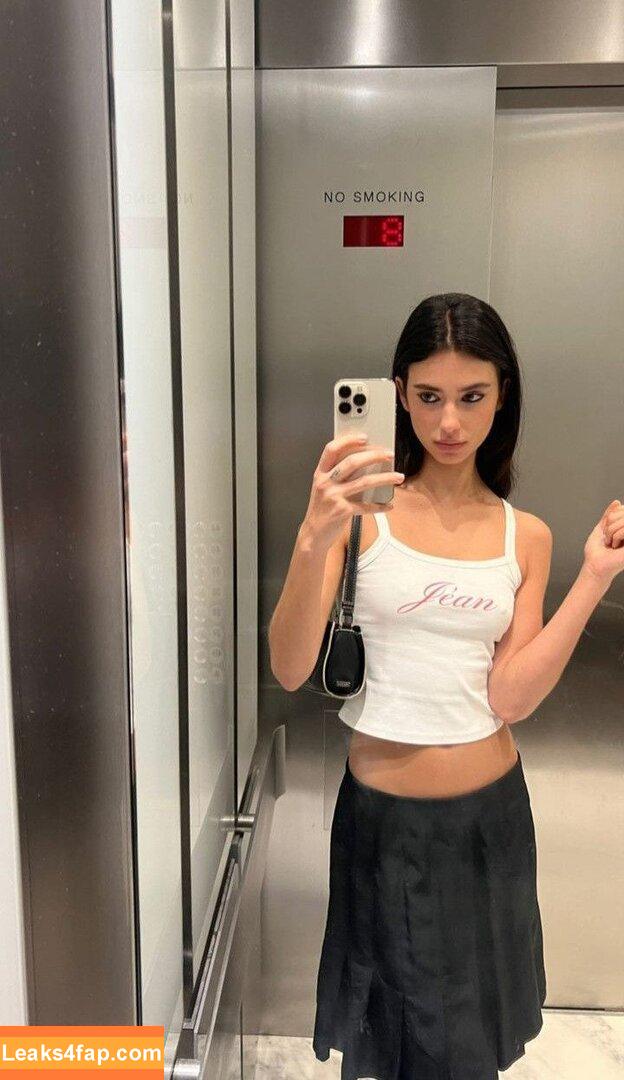 Herbert Twins / Elisha Herbert / Renee Herbert / reneeherbert_ leaked photo photo #0222