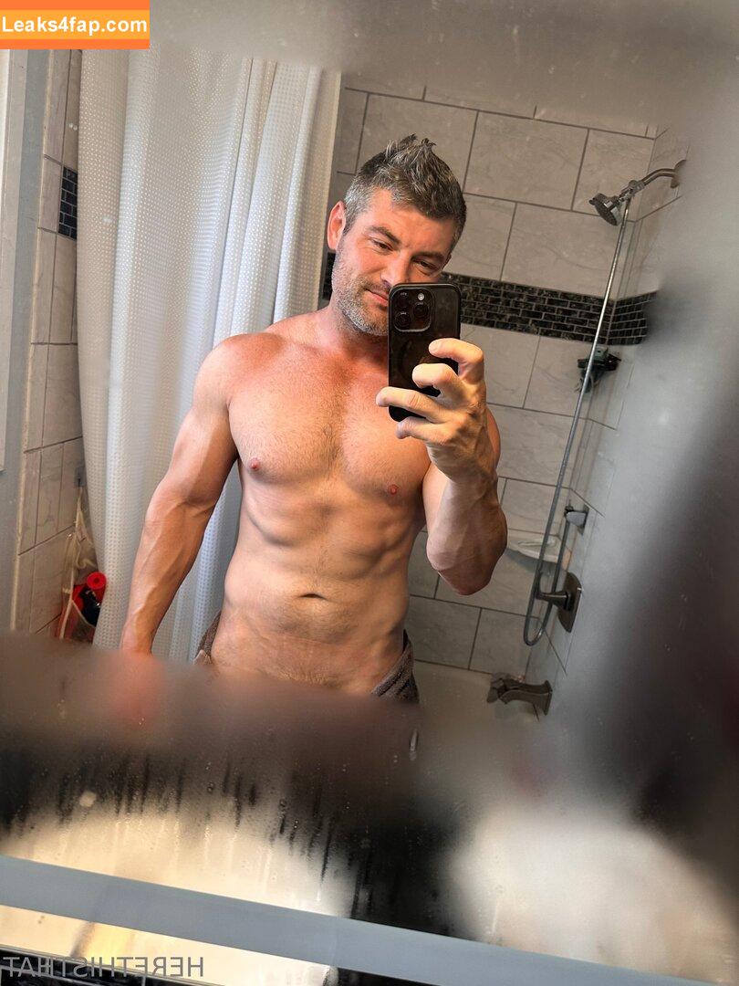 herethisthat /  leaked photo photo #0033
