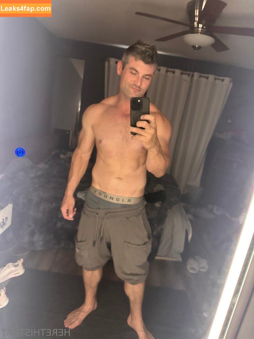 herethisthat /  leaked photo photo #0034