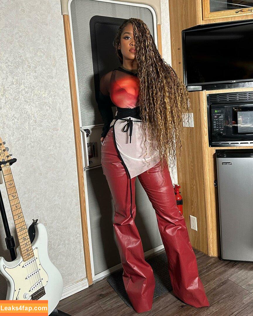 hermusicofficial / Gabriella Sarmiento Wilson / H.E.R. leaked photo photo #0022