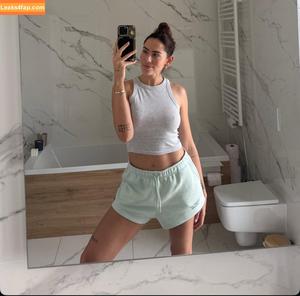 herstoryfeed photo #0108