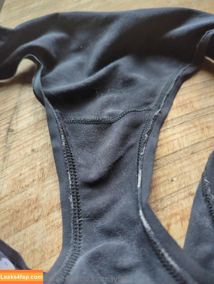 hesitant-housewife / the_hesitant_housewife leaked photo photo #0011