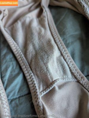 hesitant-housewife photo #0020