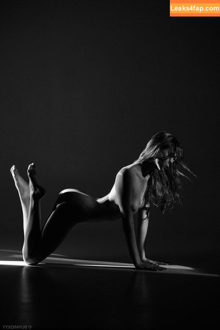 hey_im_katerina / YEKATERINA / cw / kkaterina_kos leaked photo photo #0037