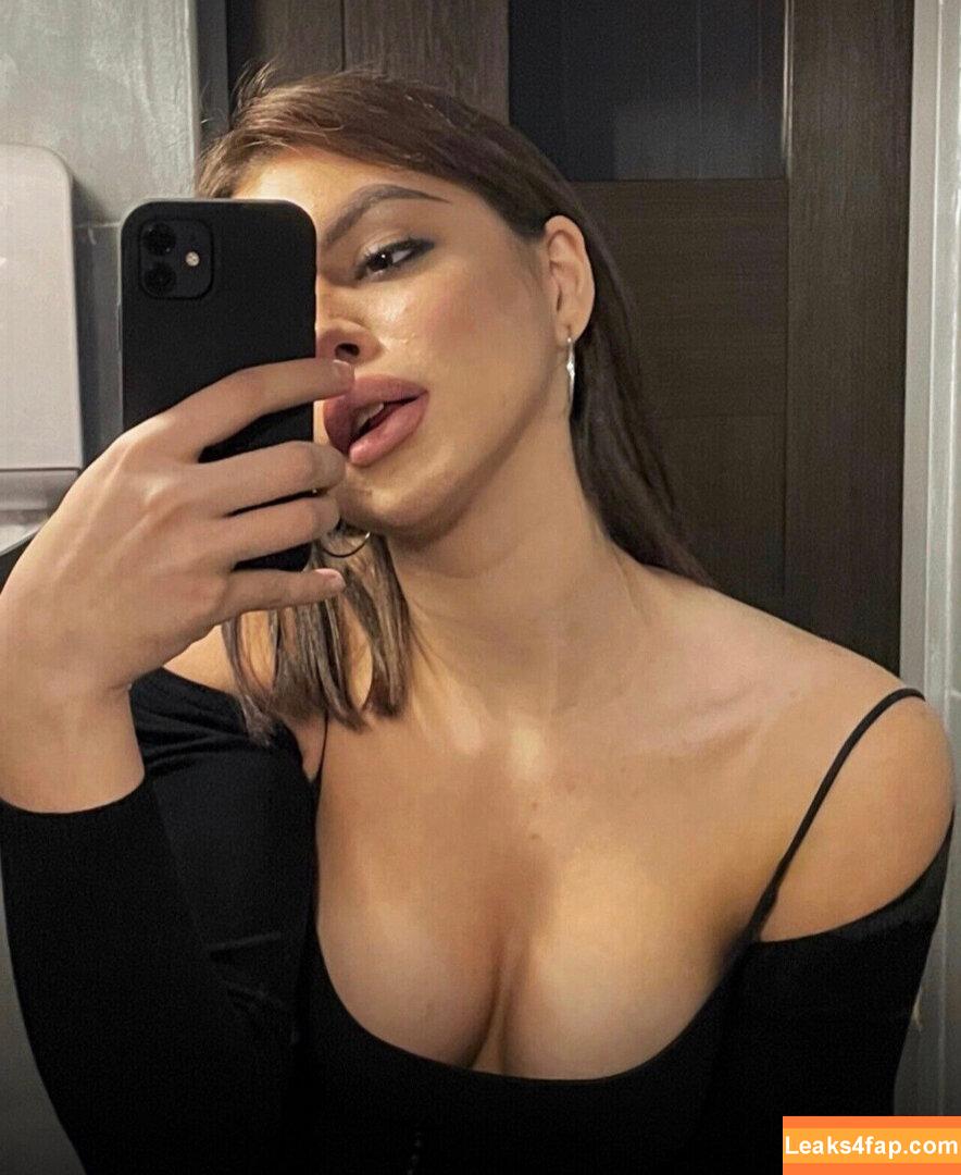heyheyzzy /  leaked photo photo #0005