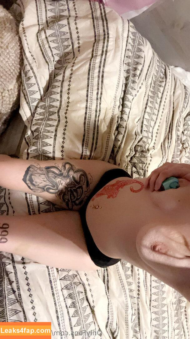 heyitzveena / VeenaRose / hexed_girl999 leaked photo photo #0004