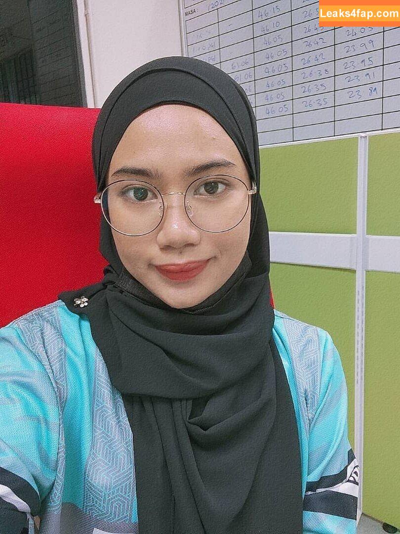 Hijab On / Hijab Off Girls leaked photo photo #0007