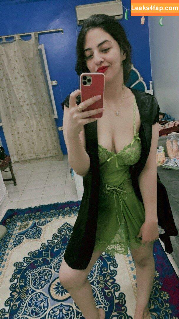 Hijab On / Hijab Off Girls leaked photo photo #0032